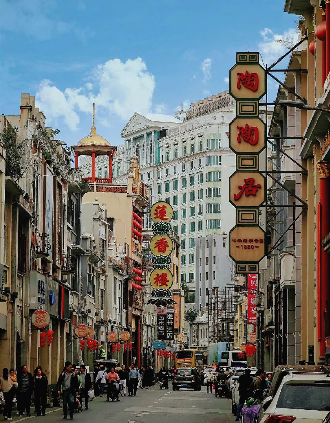 Guangzhou Citywalk: Hidden Alleys, Authentic Cantonese Cuisine & Historic Trading Legacy