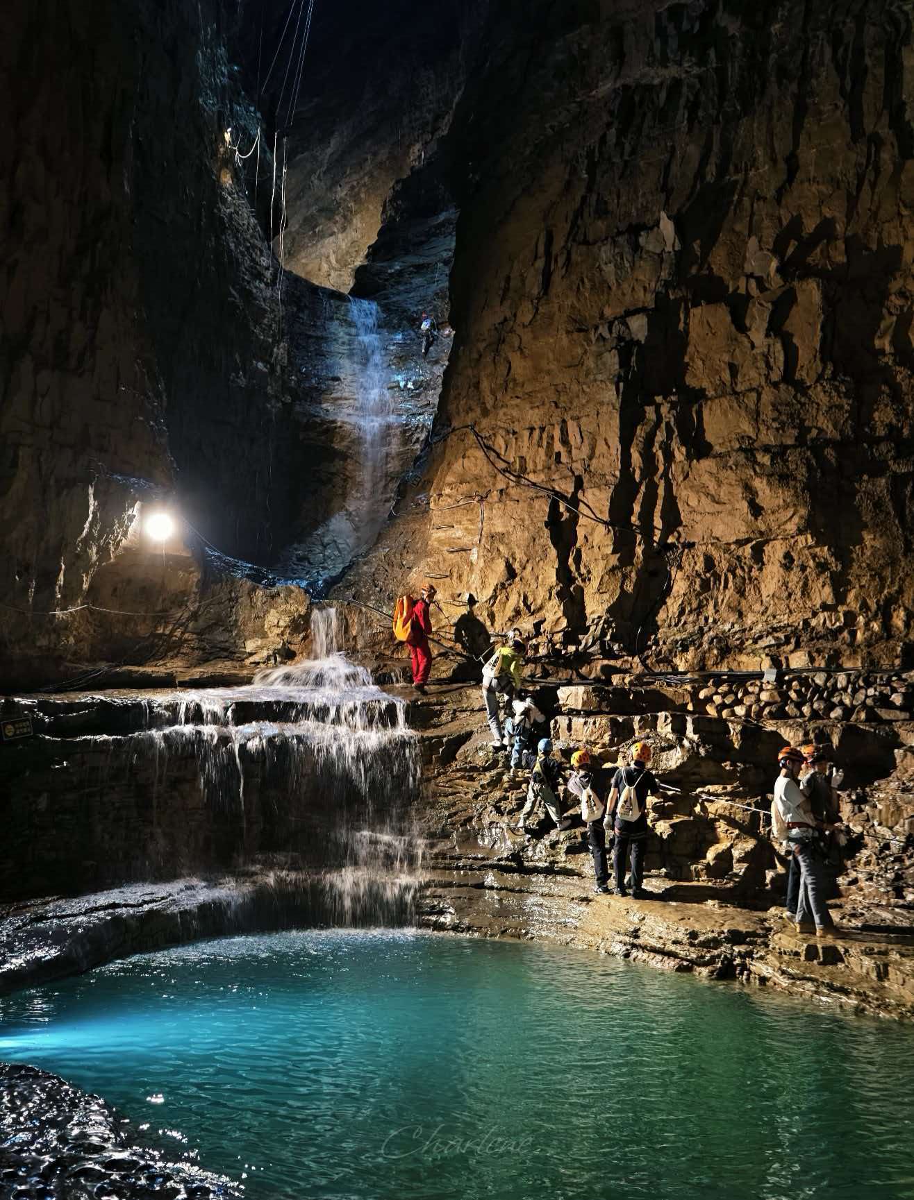 Exploration of Guizhou's Underground Mysteries: Deep Exploration of Four Karst Caves in One Day